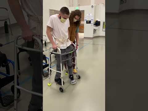 Vista previa de Put one foot in front ofthe other#inpiration #workout #health #paraplegic #trending #trendingshorts